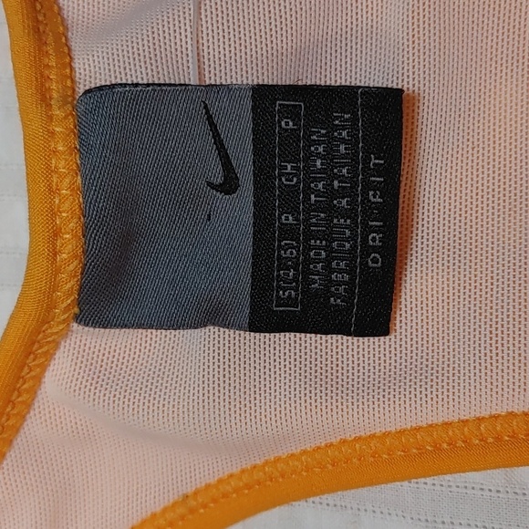 NEW Women's Nike Dri-fit Racer Back Sports Bra Size Small - Picture 5 of 10